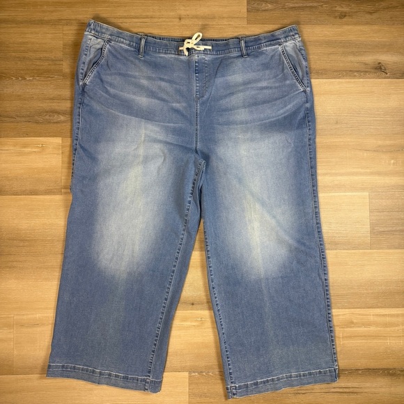 Torrid Weekend Mid-Rise Wide Leg Pull-On Jeans Plus Size 6X - Picture 2 of 6